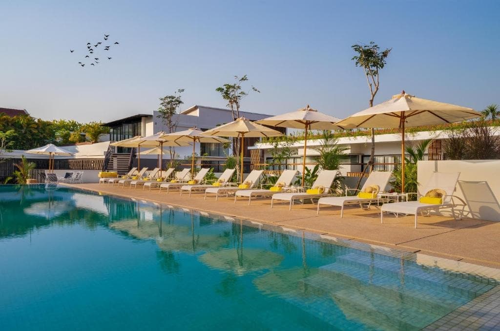 Aviary Hotel