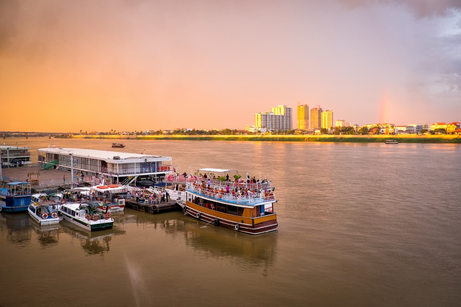 Tour en bateau à Phnom Penh